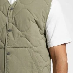 Closed Bodywarmers Quilted Vest With Thermore Vegan Padding Green -Closed Verkoopwinkel 1afdf88743b3f269f014b4ff53c962c1