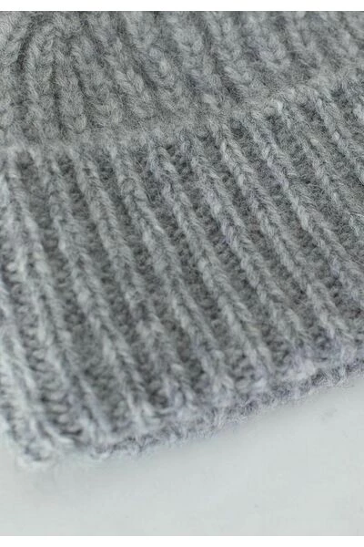 Closed Hoeden Beanies Gray 3 Closed Hoeden Beanies Gray