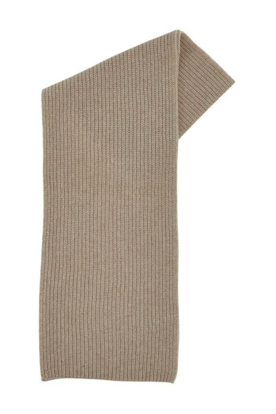 Closed Sjaals Winter Scarves Beige 3 Closed Sjaals Winter Scarves Beige