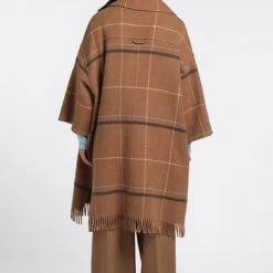 Closed Trenchcoats & Mantels Single-Breasted Coats Brown