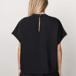 T-shirts Closed C94854-261-22 100 Black -Closed Verkoopwinkel 66bdad0f55cc7f2b333786354a9ef2f6