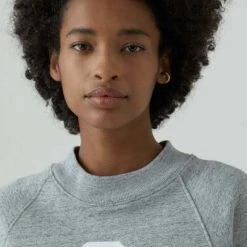 T-shirts Sweater Closed Gray