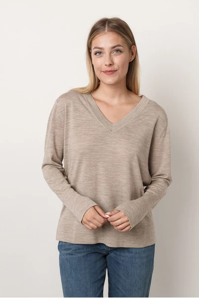 Closed Sweaters Vneck Long Sleeve C96541 92M 22 Walnut Beige 3 Closed Sweaters Vneck Long Sleeve C96541 92M 22 Walnut Beige