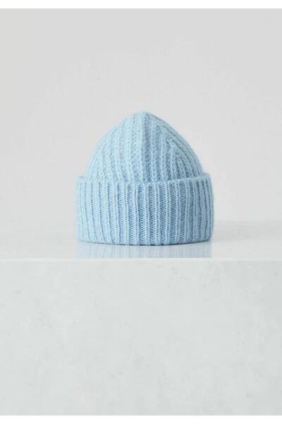 Closed Hoeden Beanies Blue 3 Closed Hoeden Beanies Blue